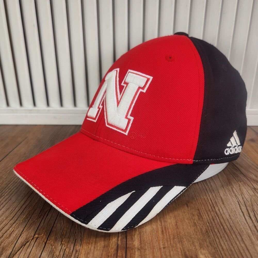 Adidas University of Nebraska Cornhuskers Fitted OSFA Hat Cap Red Black College